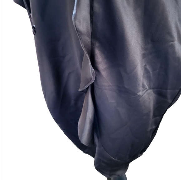 Black Satin Kimono one size Victoria's Secret - Picture 7 of 9